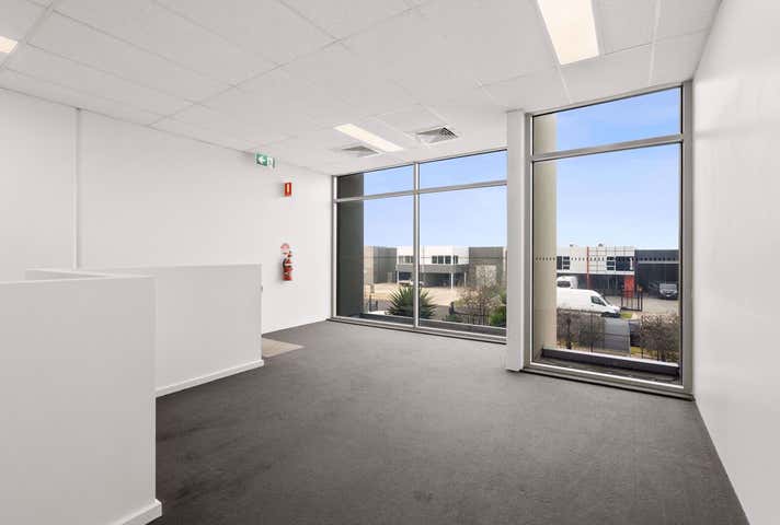 19 Tarkin Court Bell Park VIC 3215 - Image 2