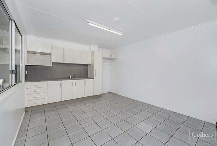 16 Ingham Road West End QLD 4810 - Image 10