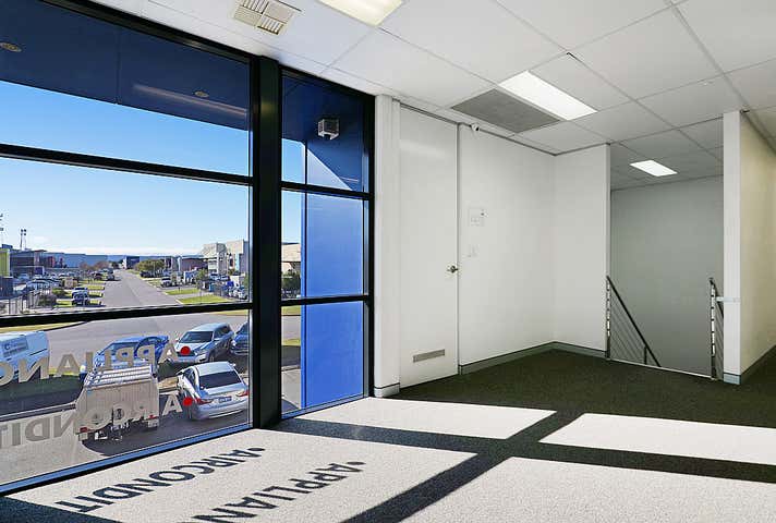 Unit 3, 7 Mordaunt Circuit Canning Vale WA 6155 - Image 10