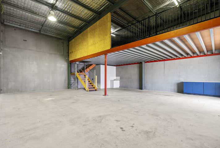 2/1 Saltspray Close Redhead NSW 2290 - Image 8