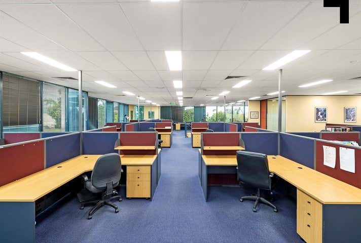 12/15 Howleys Road Notting Hill VIC 3168 - Image 3