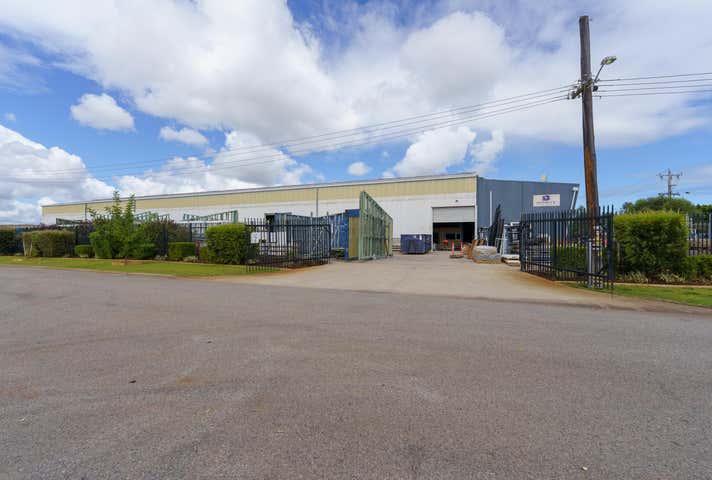 20 Ballantyne Road Kewdale WA 6105 - Image 6