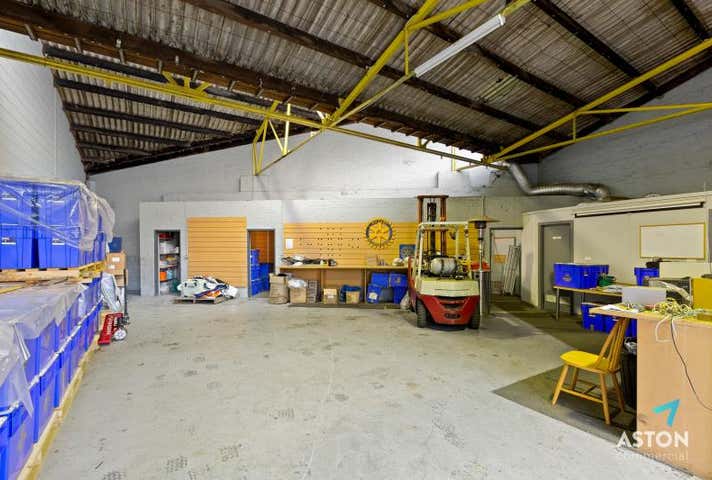 1/1 Brisbane Street Eltham VIC 3095 - Image 3