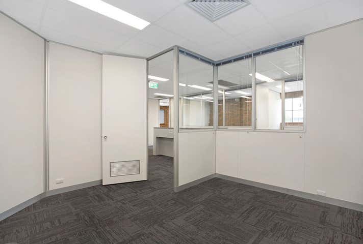 1/85-87 Grimshaw Street Greensborough VIC 3088 - Image 7