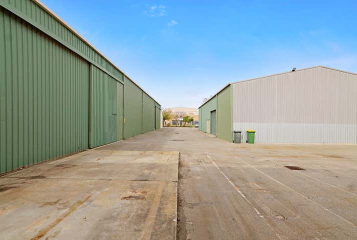 5-7 Valencia Way Maddington WA 6109 - Image 17