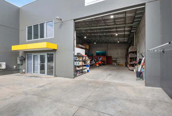 1/21 McDowalls Road East Bendigo VIC 3550 - Image 3