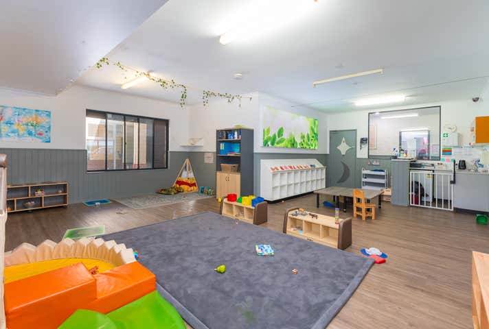 17a Anderson Road Forrestfield WA 6058 - Image 9