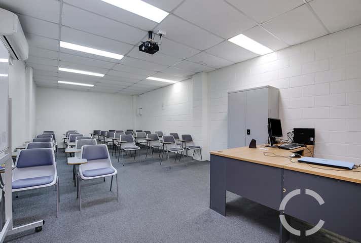 74 Annerley Road Woolloongabba QLD 4102 - Image 3