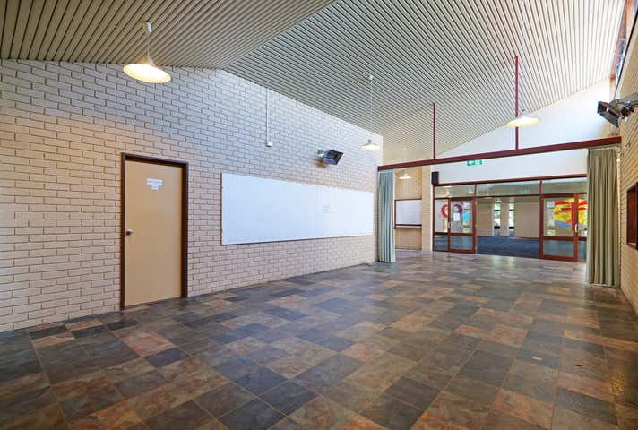 65 & 67 Bickner Way Parmelia WA 6167 - Image 14