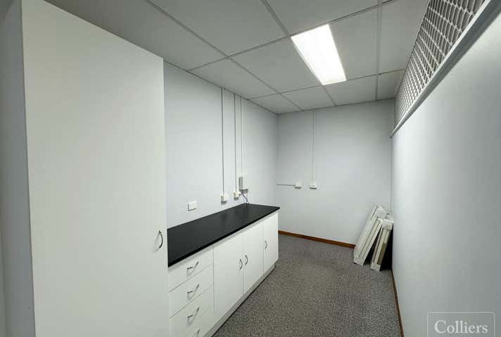 581 Ross River Road Kirwan QLD 4817 - Image 14