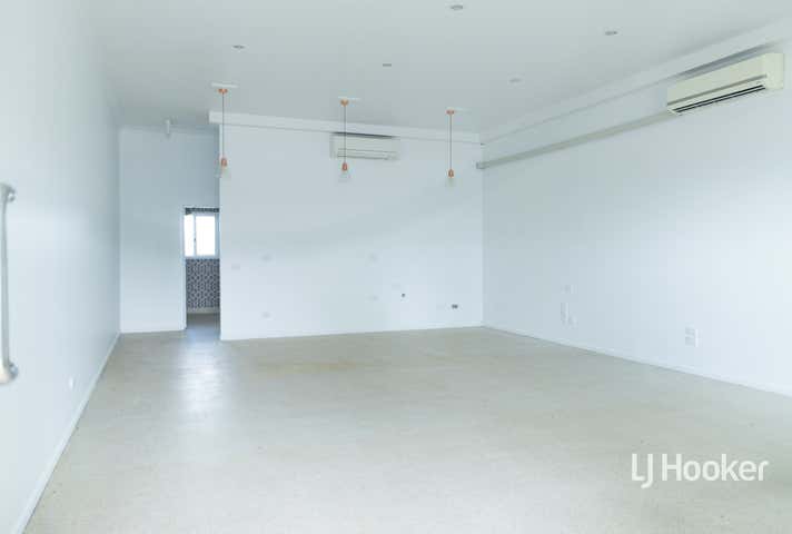 32 Hawthorne Street Roma QLD 4455 - Image 8