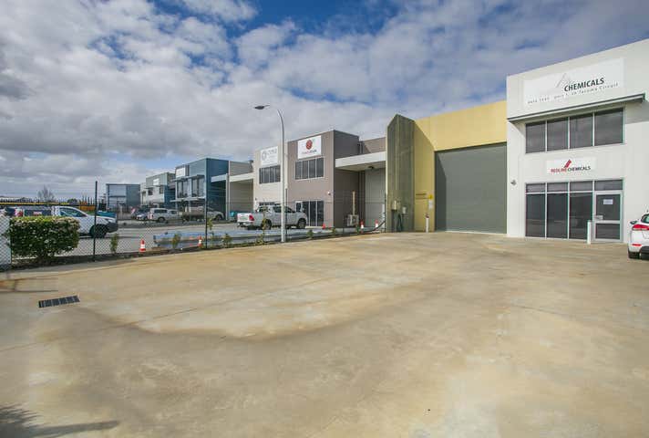 Unit 1, 20 Tacoma Circuit Canning Vale WA 6155 - Image 3