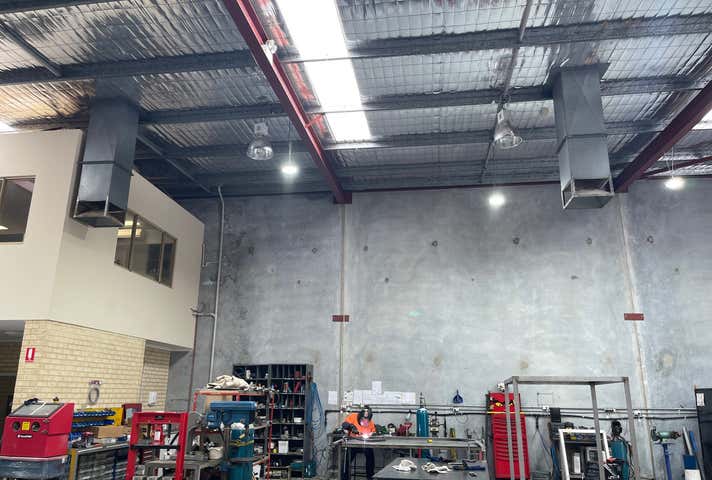 15 Pavers Circle Malaga WA 6090 - Image 10