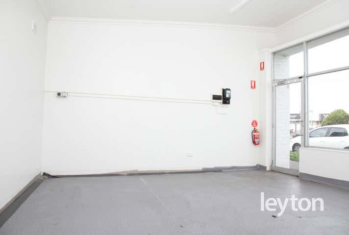 3/5 Queens Avenue Springvale VIC 3171 - Image 2
