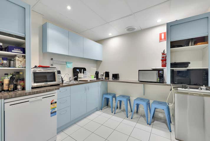 27/42 Bundall Road Bundall QLD 4217 - Image 9