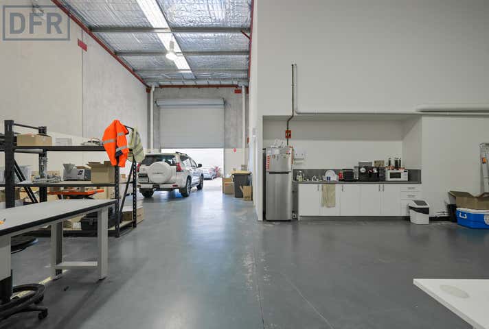 6/27 Tamara Drive Cockburn Central WA 6164 - Image 7