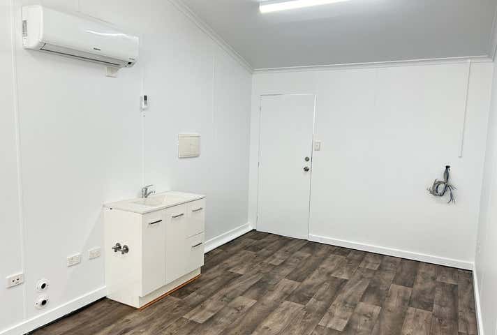 8 Turley Street Ipswich QLD 4305 - Image 13