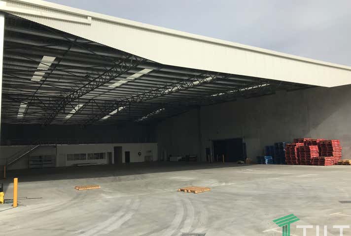 55 Nardine Close Forrestfield WA 6058 - Image 9