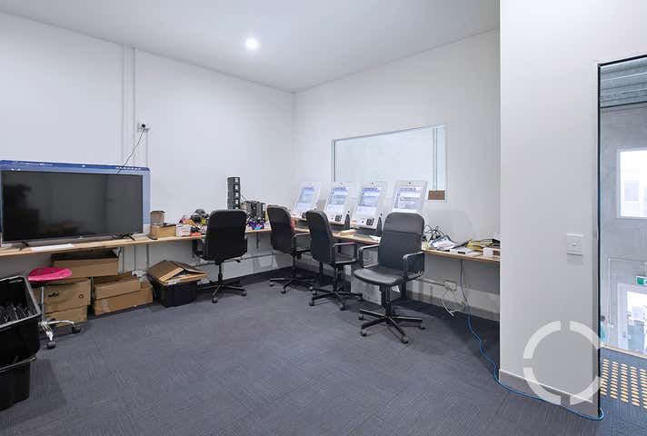 8/240 New Cleveland Road Tingalpa QLD 4173 - Image 6