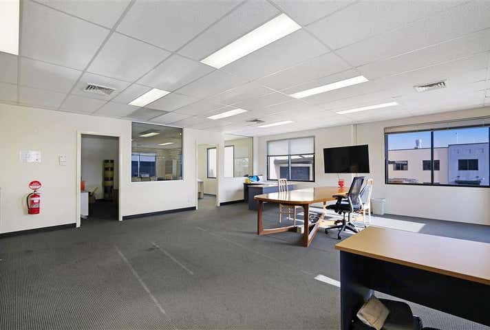 13 Chullora Bend Jandakot WA 6164 - Image 9