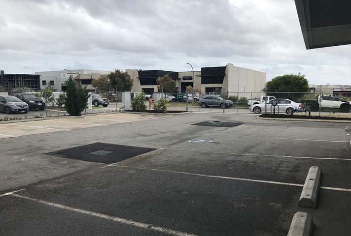 10 Langar Way Landsdale WA 6065 - Image 4