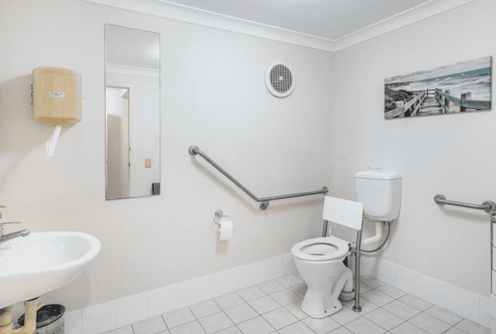 122 Ashmore Road Benowa QLD 4217 - Image 11