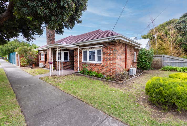 69  Blyth Street Altona VIC 3018 - Image 2