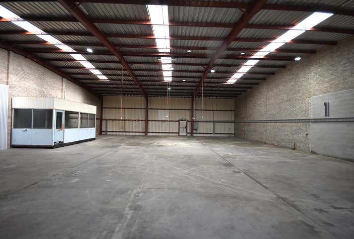 2/1 Osburn Street Wodonga VIC 3690 - Image 4