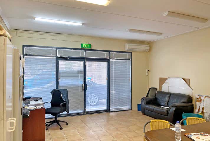 15 Pavers Circle Malaga WA 6090 - Image 8