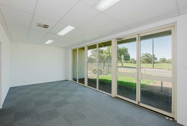 2/21 Dixon Road Rockingham WA 6168 - Image 5