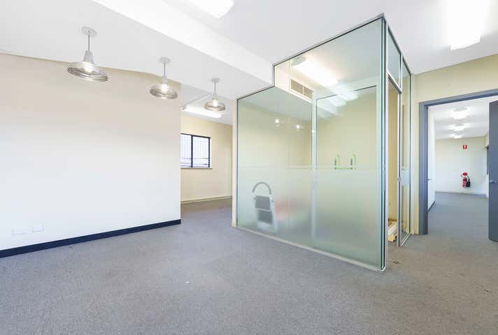 2 Mackie Street Victoria Park WA 6100 - Image 8