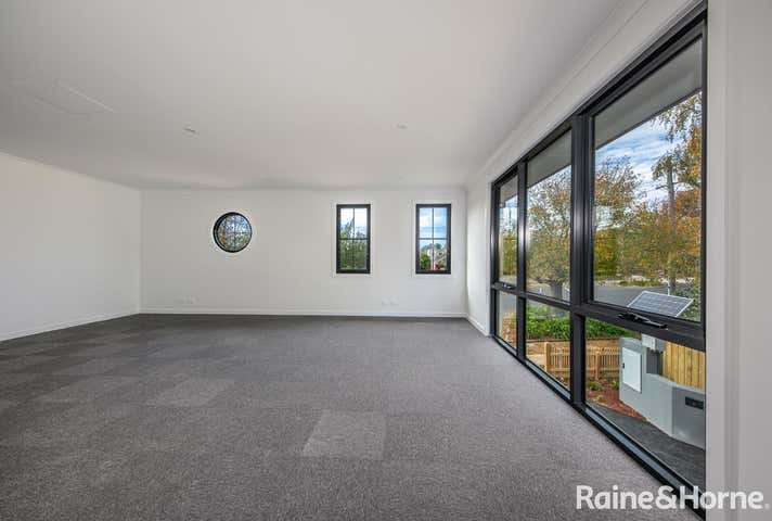 1/48 Brantome Street Gisborne VIC 3437 - Image 6