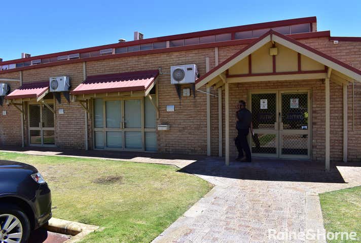 15/3 Benjamin Way Rockingham WA 6168 - Image 10