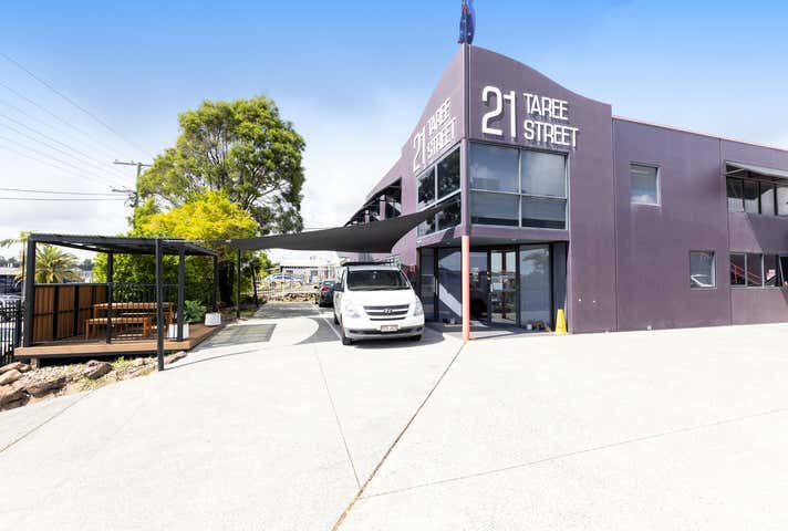1/21 Taree Street Burleigh Heads QLD 4220 - Image 2