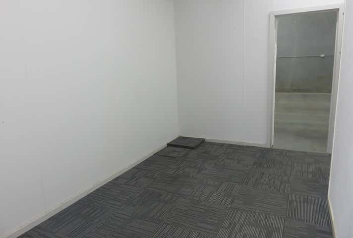 9/21 Barry Street Bayswater VIC 3153 - Image 6