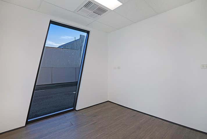 Unit 5, 25 Gympie Way Willetton WA 6155 - Image 34