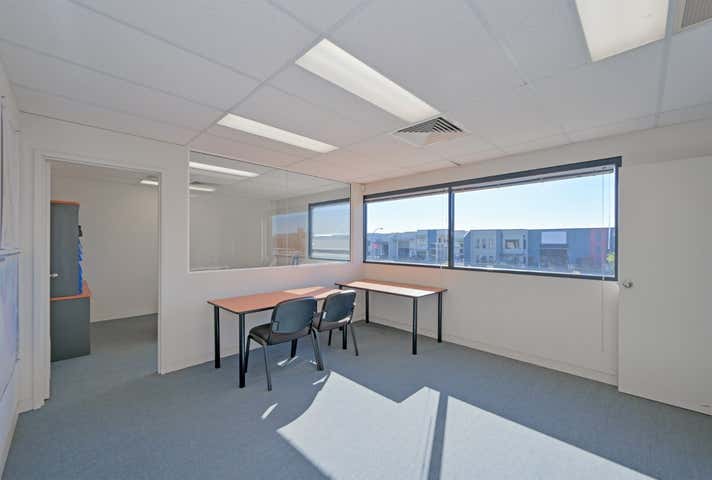 1/71 Tacoma Circuit Canning Vale WA 6155 - Image 8