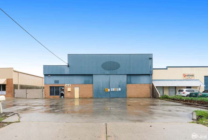 44 Gillam Drive Kelmscott WA 6111 - Image 4