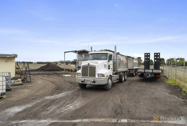 75 Rossmoyne Road Colac West VIC 3250 - Image 8