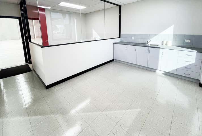 1/118-122 Malcolm Road Braeside VIC 3195 - Image 8