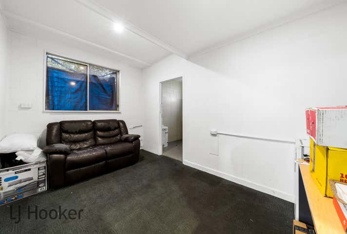 7 Barfield Crescent Edinburgh North SA 5113 - Image 9