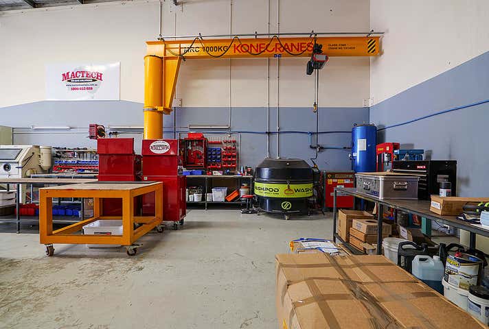 Unit 2, 52 Vinnicombe Drive Canning Vale WA 6155 - Image 9