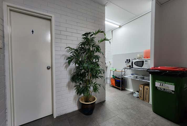 1/8 Baretta Road Wangara WA 6065 - Image 11