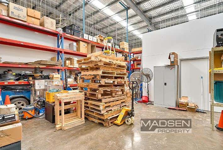 3/45 Brandl Street Eight Mile Plains QLD 4113 - Image 4