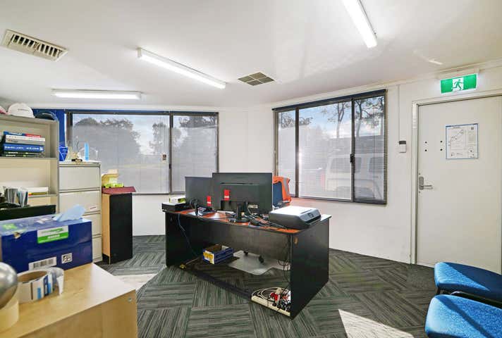 1/16 Dyer Road Bassendean WA 6054 - Image 8