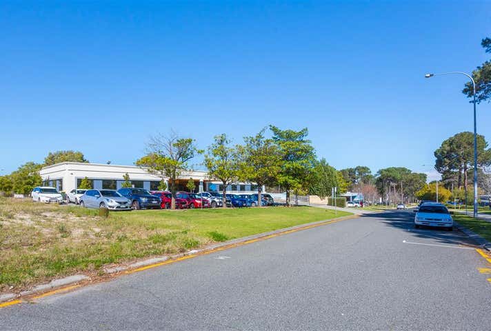 2 & 3/6 Brodie Hall Drive Bentley WA 6102 - Image 18