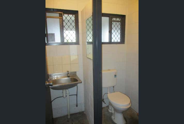 111 Hartley Street Portsmith QLD 4870 - Image 10