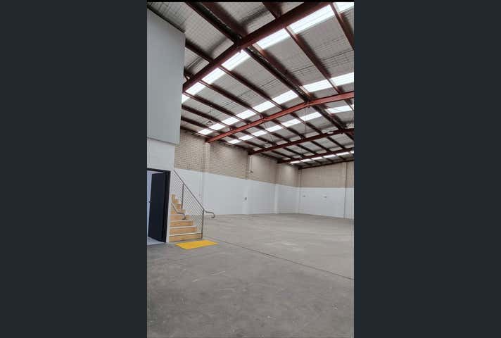 64 Slater Parade Keilor East VIC 3033 - Image 3