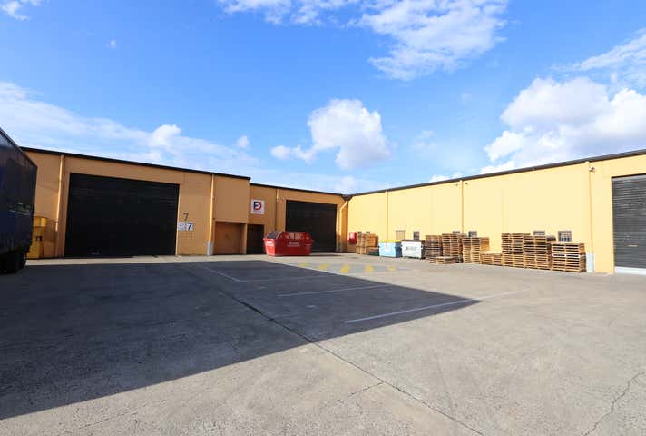 Commercial Real Estate Property For Lease In Burleigh Heads Qld 4220