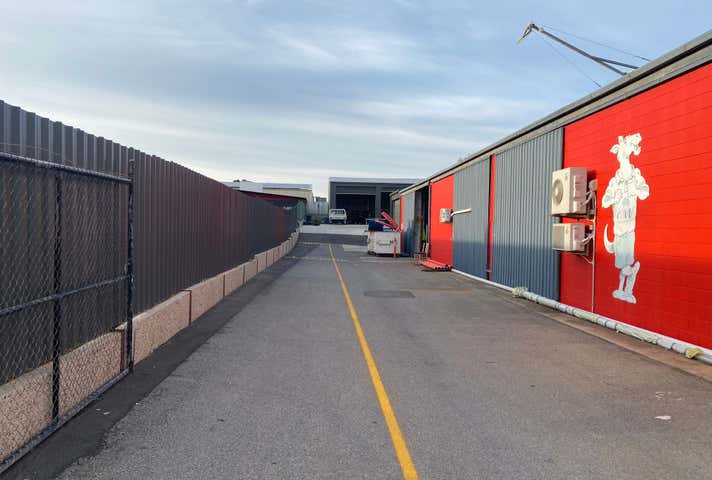 50 O'Sullivan Beach Road Lonsdale SA 5160 - Image 2